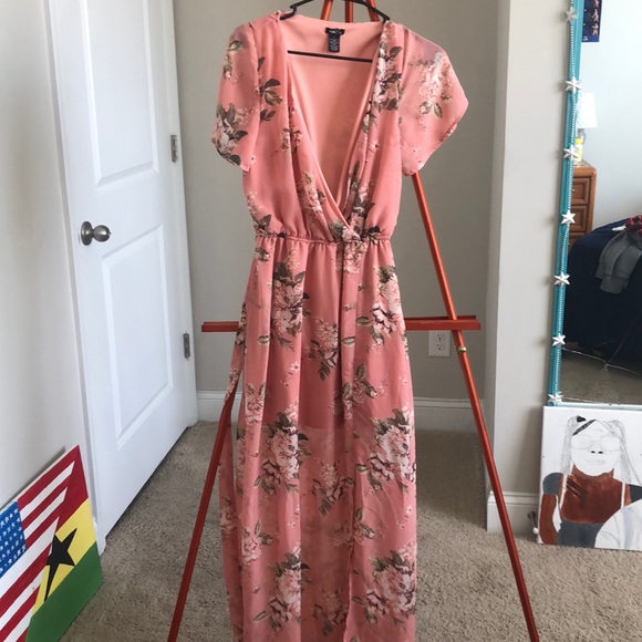 Dress - Picture 1 of 2